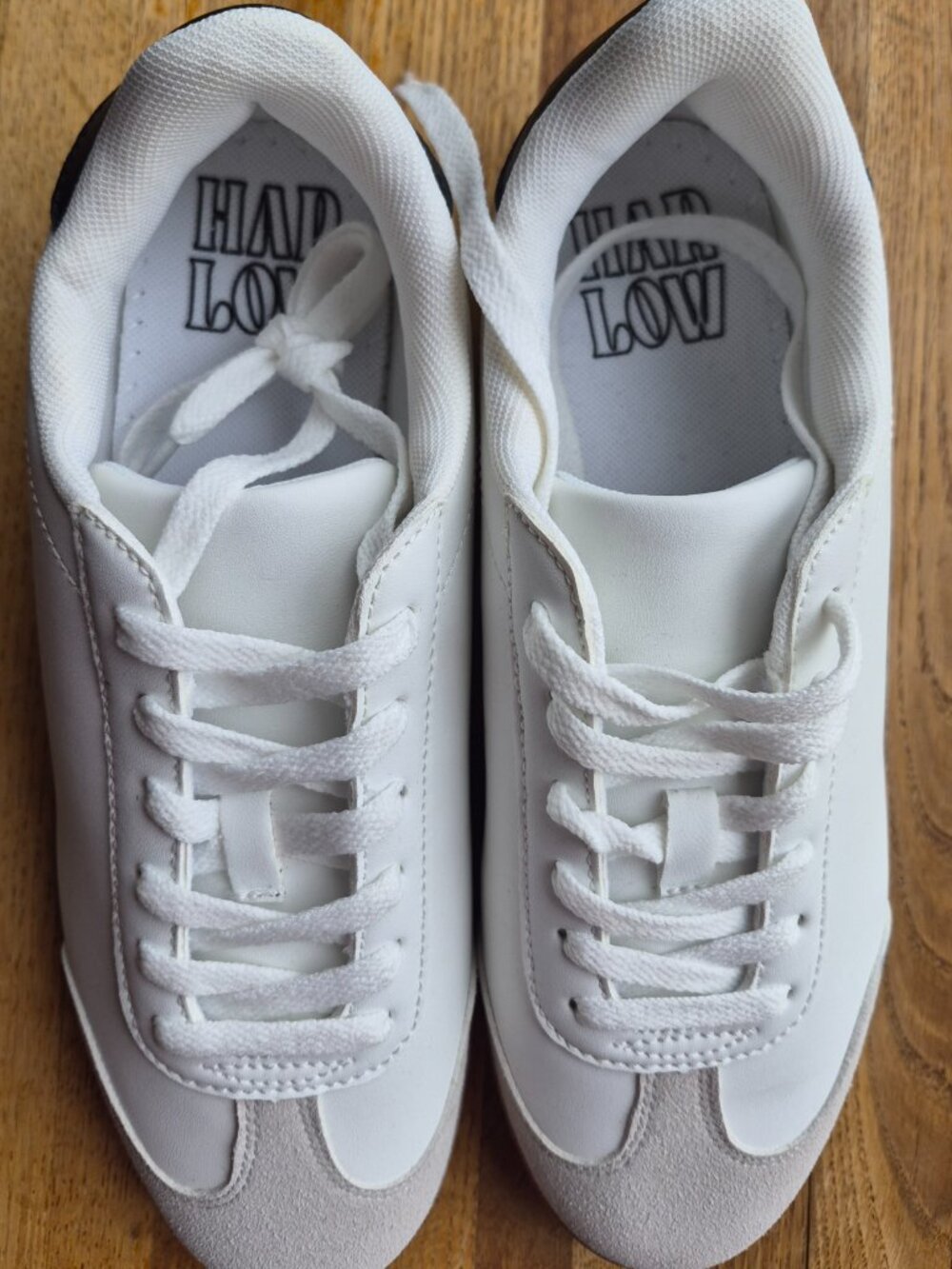 Sneaker, White - Women - Picture 2 of 4